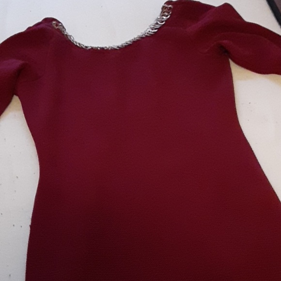 Dresses - Picture 3 of 3